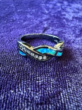 New braided ring with opal inlay, blackened , size 8